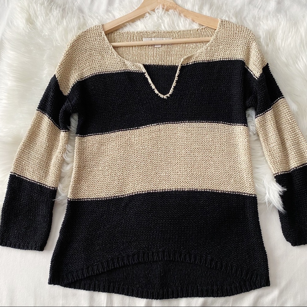 LOFT • Black & Tan Sweater